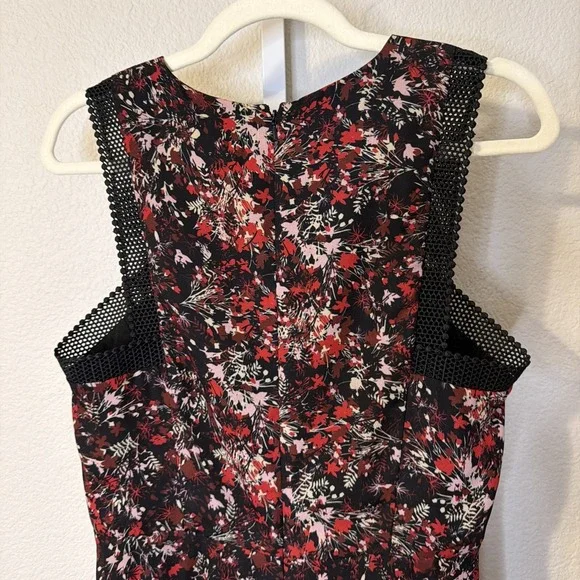 Reiss Floral Fit and Flare Mini Dress Black Red Crochet Trim USA 6 UK 10 - Picture 8 of 8